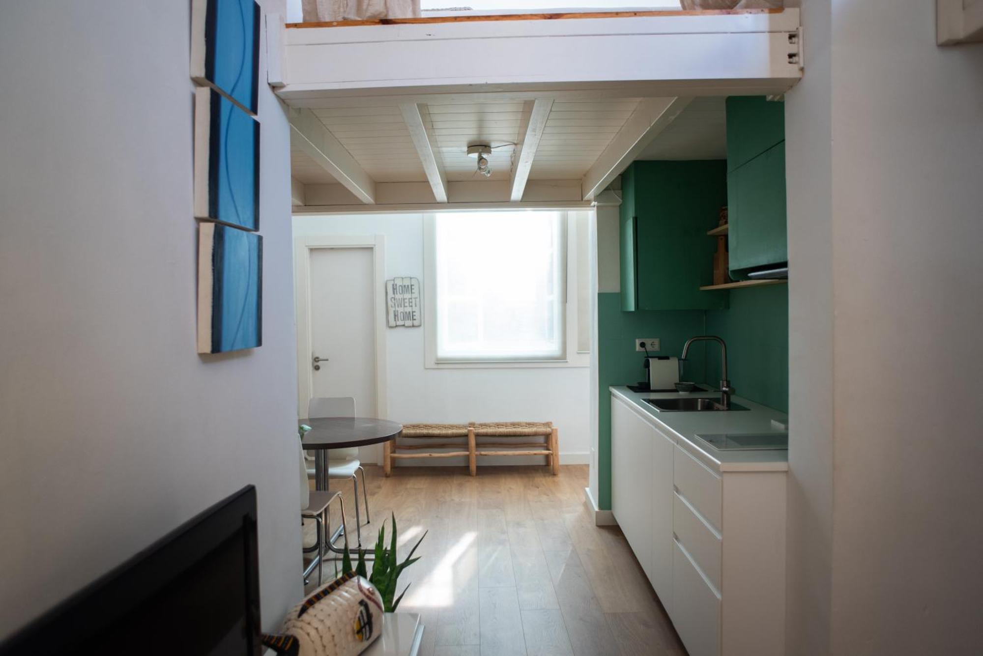 Cozy & Quiet Apartment In The Center Málaga Eksteriør billede
